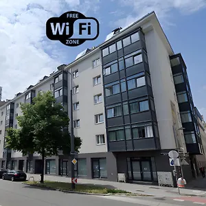 Betariel'com Hauptbahnhof Apartament