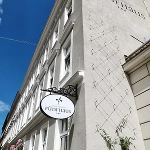 Penzion Hotel-pension Fuenfhaus
