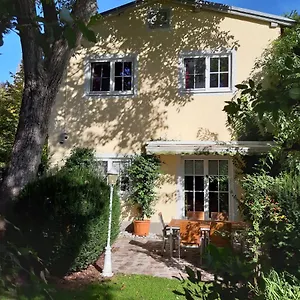 https://villa-maxglan.salzburghotels.net