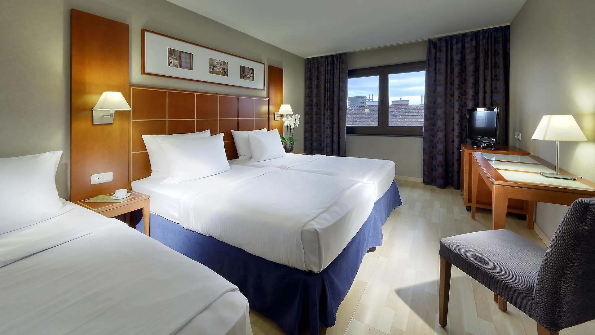 Exe Vienna Otel
