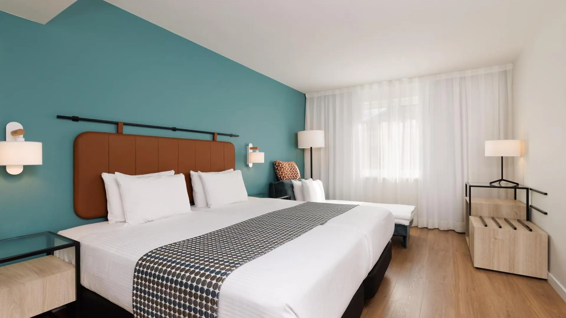 Exe Vienna Otel 4*,  Avusturya