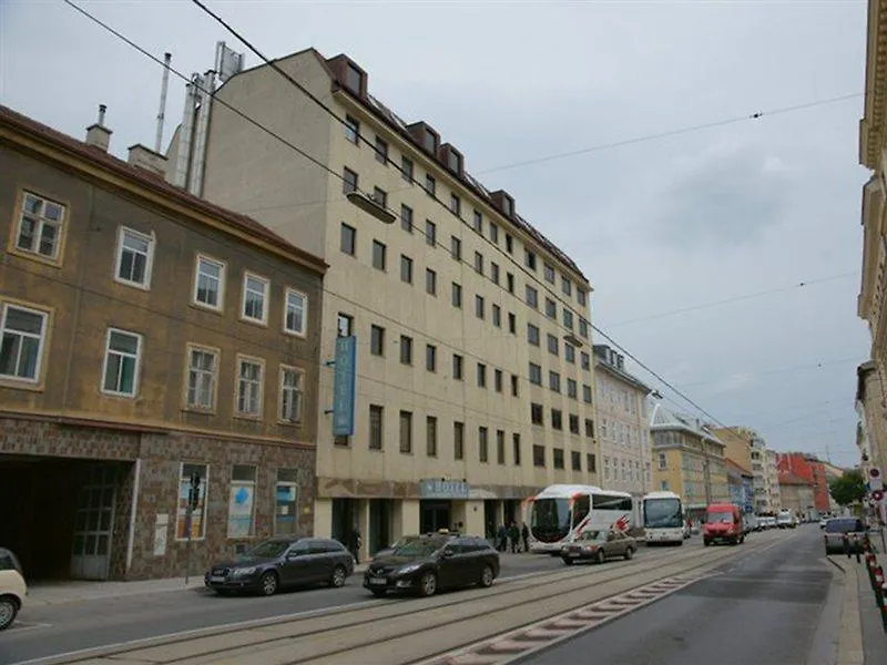 Exe Vienna Otel 4*,